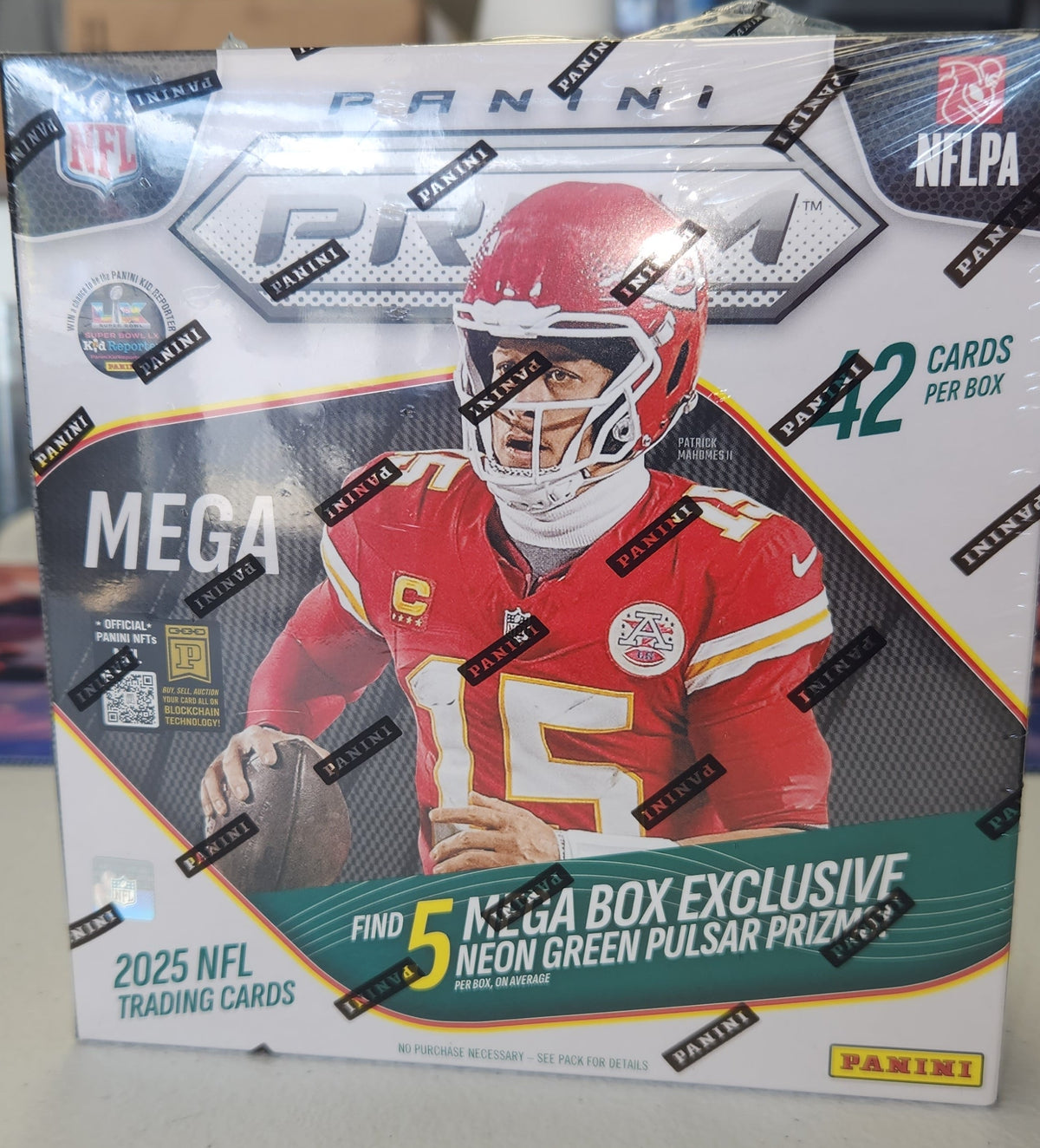 Panini 2025 Prizim Football Mega Box